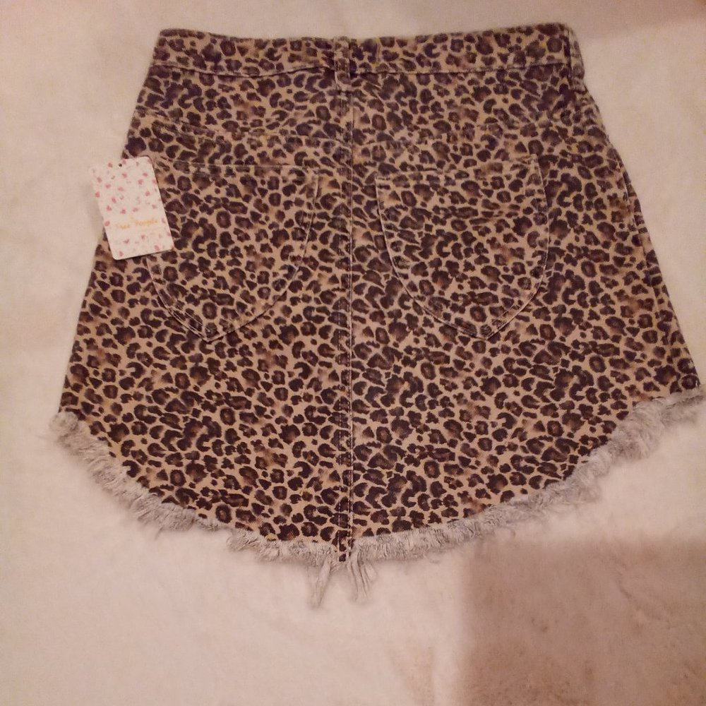 FREE PEOPLE Bailey Denim cheetah combo - Picture 2 of 9